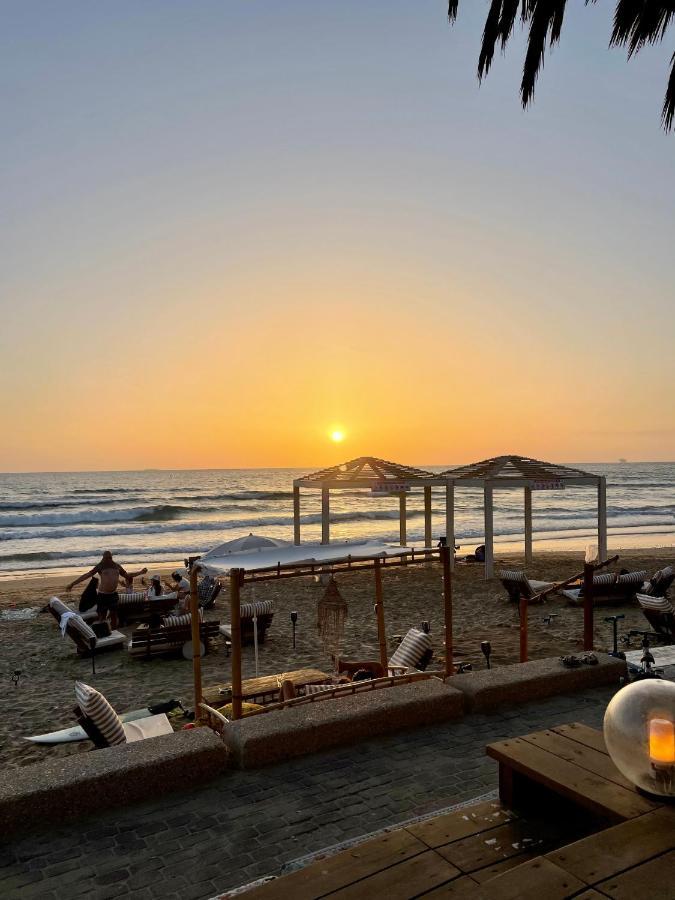 Suite On The Beach Haïfa Extérieur photo