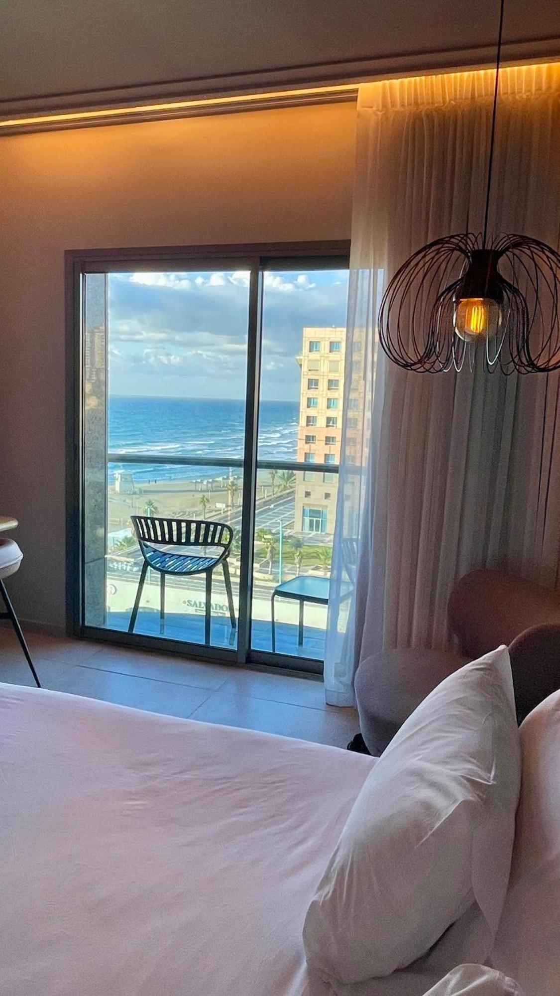 Suite On The Beach Haïfa Extérieur photo